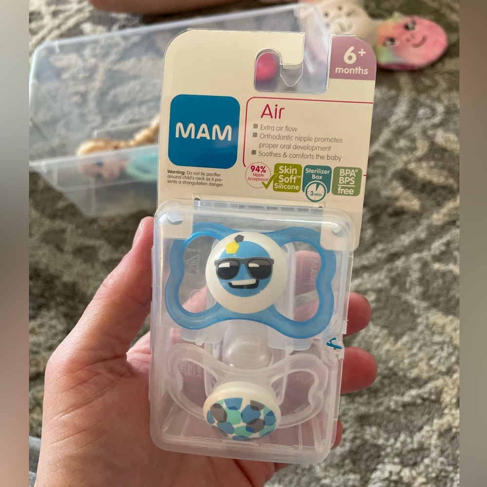 MAM pacifiers - Picture 2 of 2